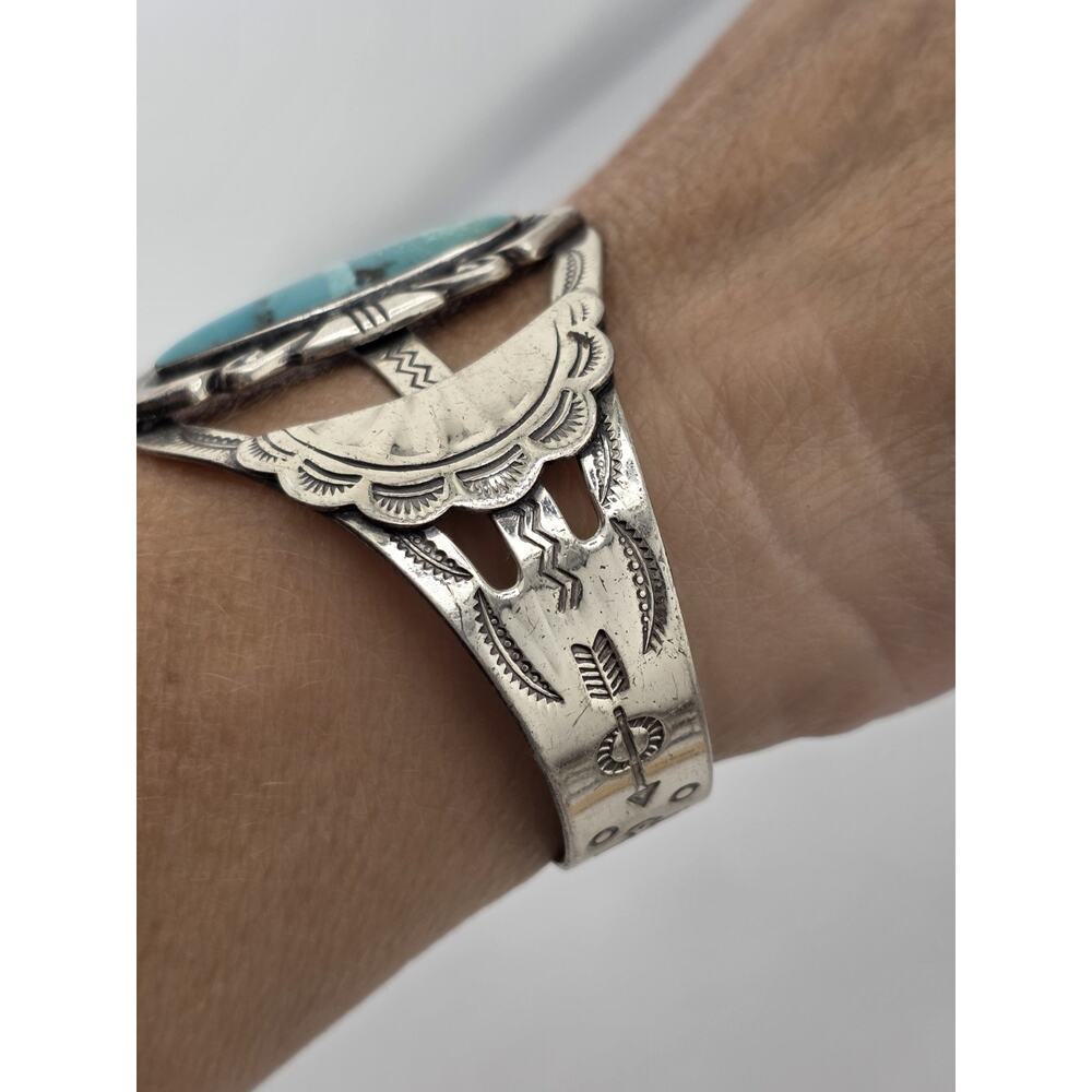 Vintage Singed BELL TRADING POST Sterling Silver Turquoise Cuff - Picture 3 of 15